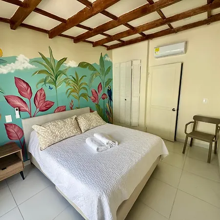 Cozy Duplex At Center